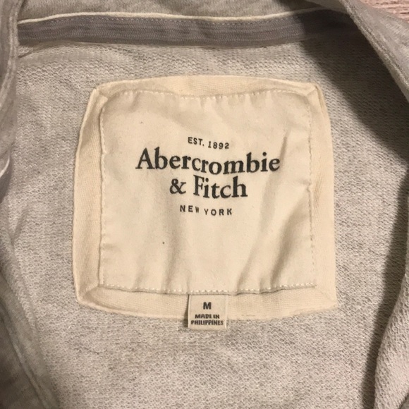 Abercrombie & Fitch crop cardigan/ sweatshirt - Picture 2 of 4